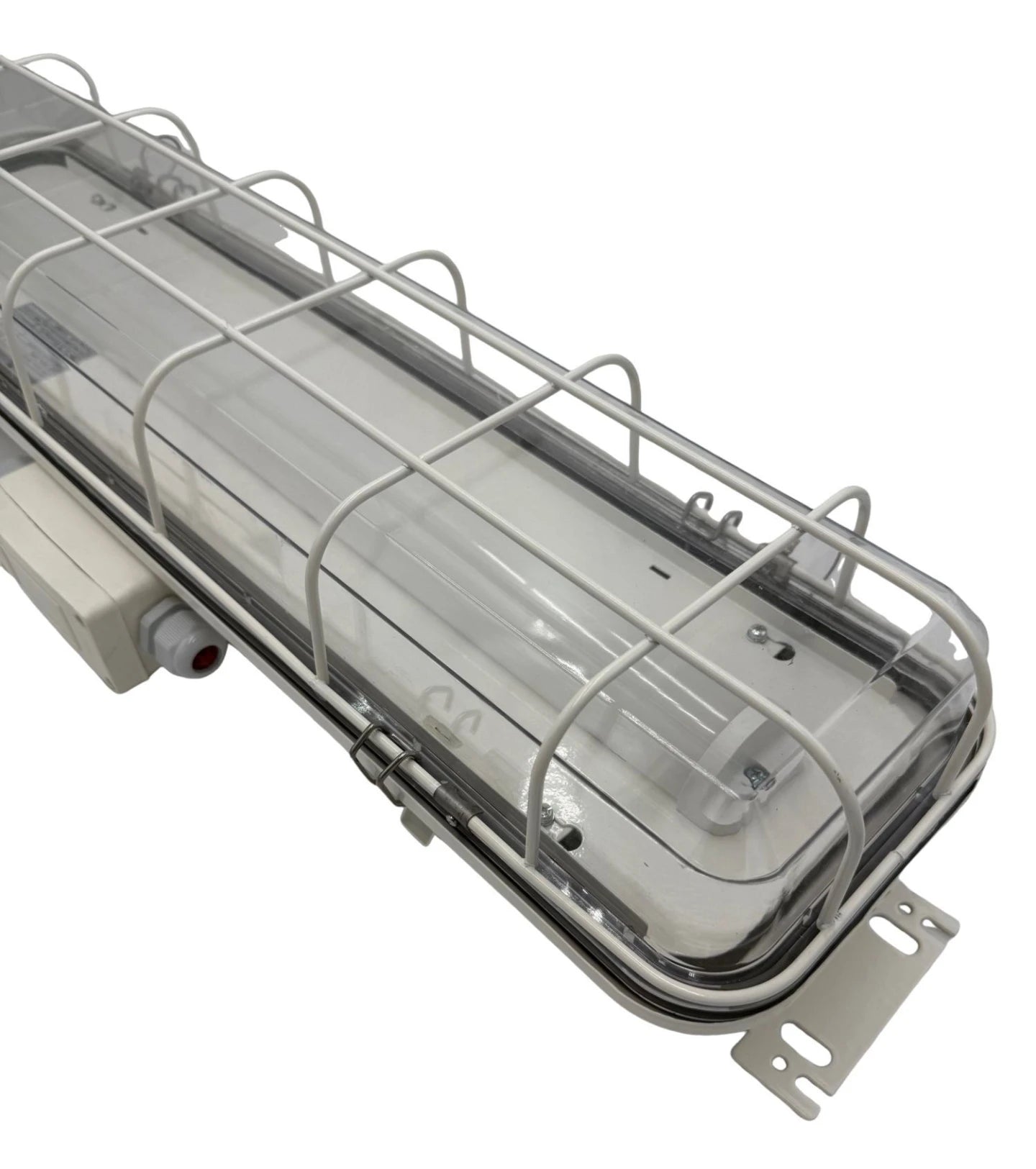 791920 | NE-101920 - Calex Marine LED fixture (1340mm) 100-240V 50/60Hz 40W 5000lm 6500K, IP56 metal body with polycarbonate shade complete with guard