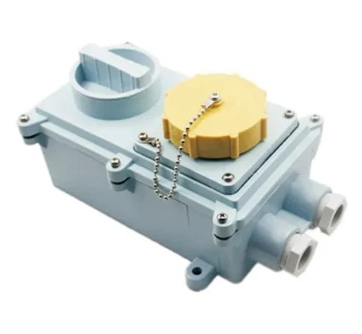 792771 | NE-102771 - Japanese Cee-Norm Receptacle with Interlock Switch 100-130V 16A 2P + E 4H IP56