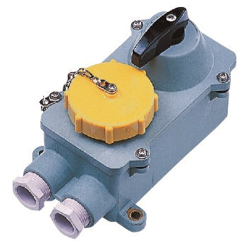 792775 | NE-102775 - RECEPTACLE W/T IEC W/SWITCH, 2P+E 100-130V YELLOW RSI2-22