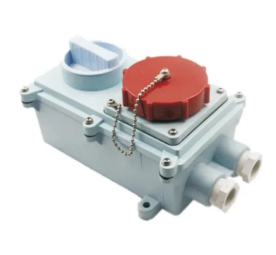 792774 | NE-102774 - Japanese Cee-Norm Receptacle with Interlock Switch 380-415V 16A 3P + E 6H IP56