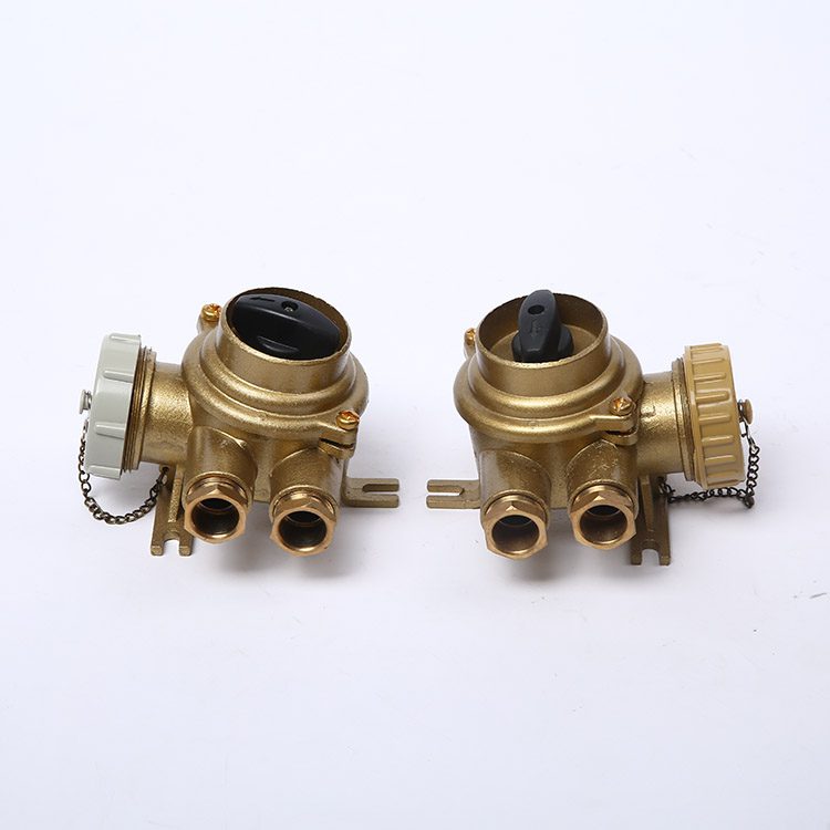 10A/16A Marine Brass Socket With Switch