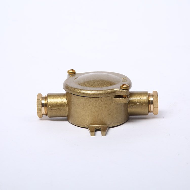 10A/16A Marine Brass Plug / Junction Box
